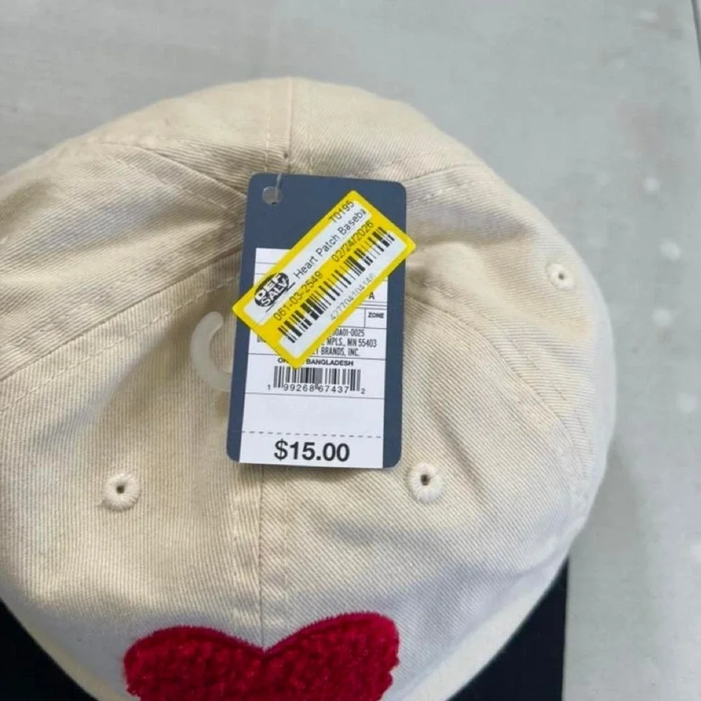 Black & cream heart cap with red heart graphic
